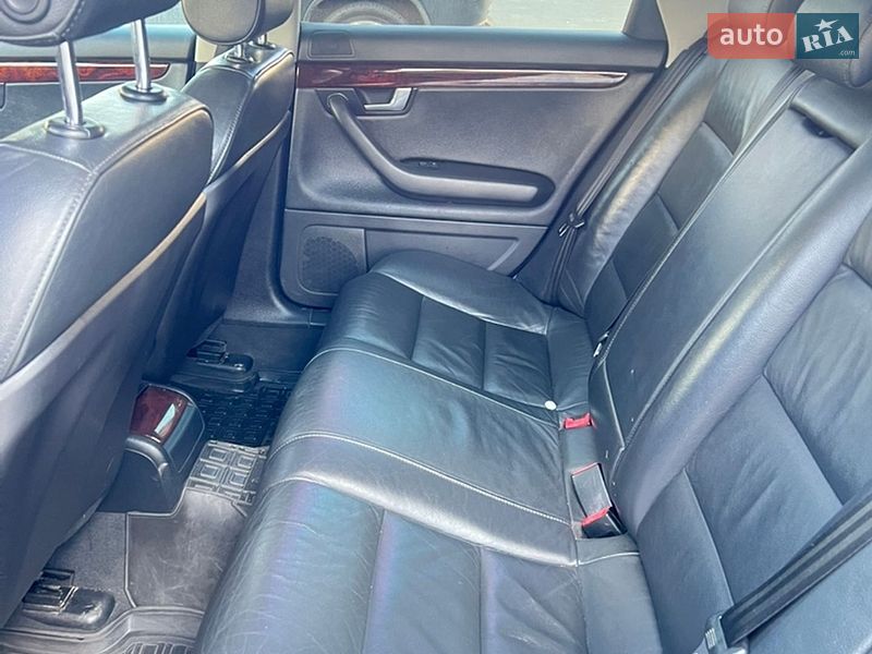 Універсал Audi A4 2005 в Новояворівську