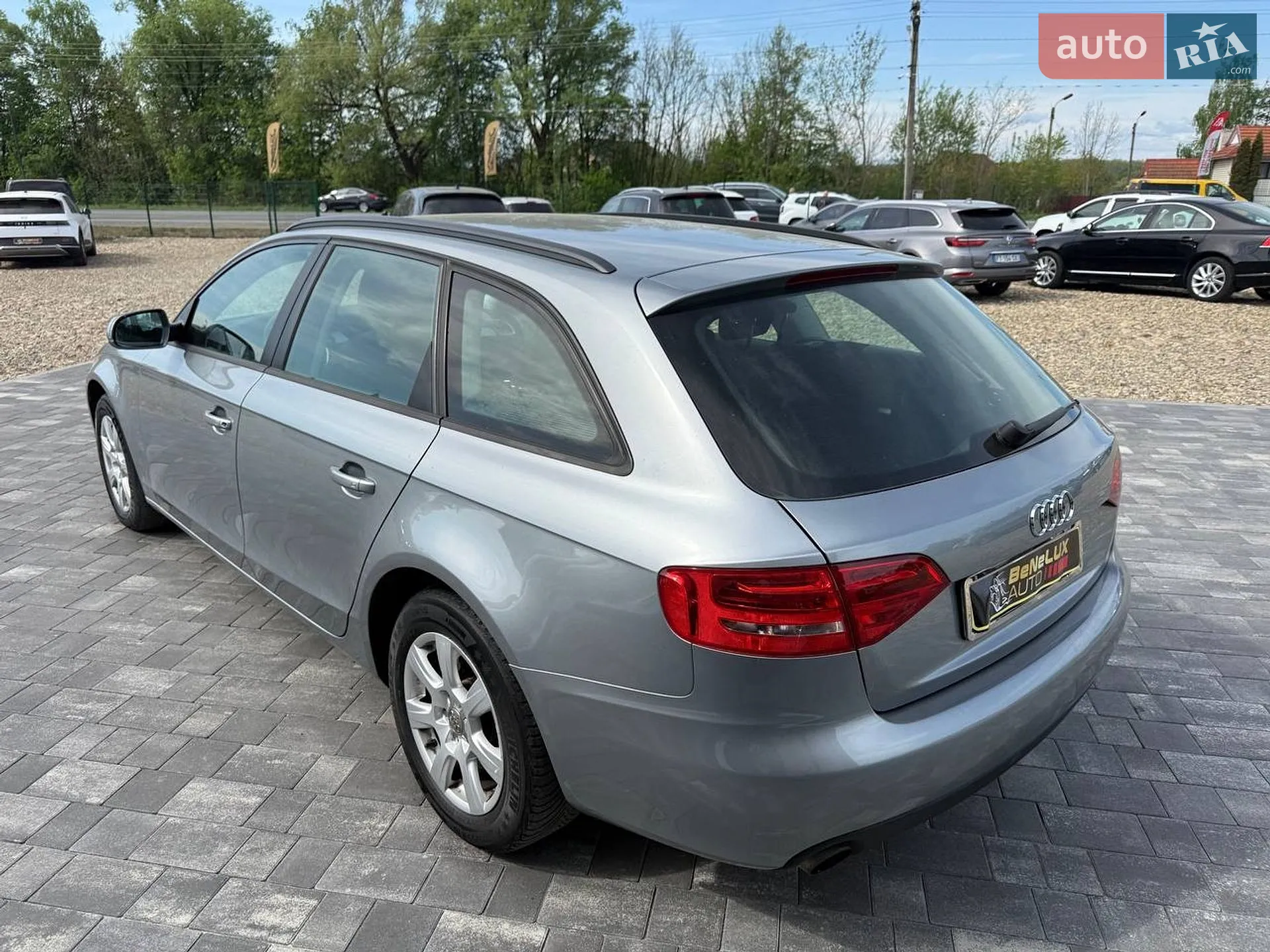 2010 Audi A4 - мініатюра 6