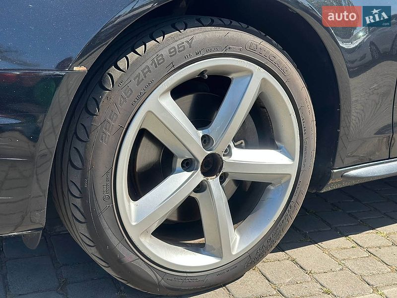 Седан Audi A4 2011 в Одессе