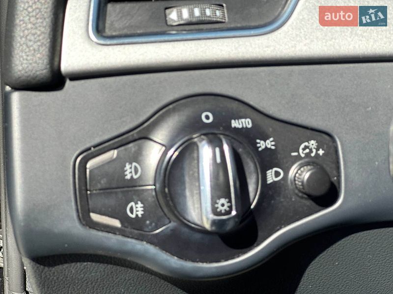Седан Audi A4 2011 в Одессе