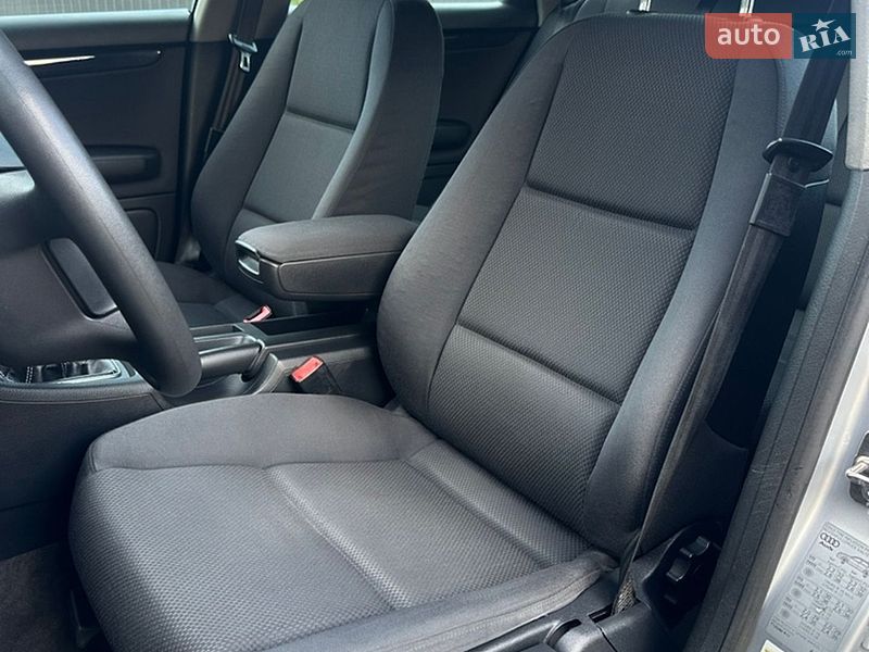 Универсал Audi A4 2003 в Сарнах