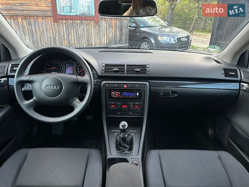 Универсал Audi A4 2003 в Сарнах