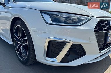 Седан Audi A4 2023 в Сумах