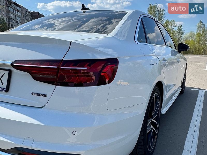 Седан Audi A4 2023 в Сумах