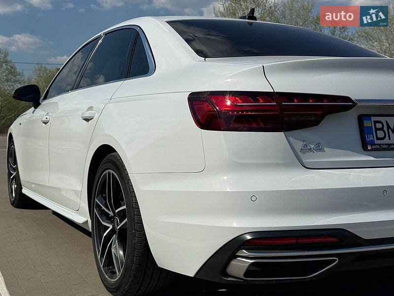 Седан Audi A4 2023 в Сумах
