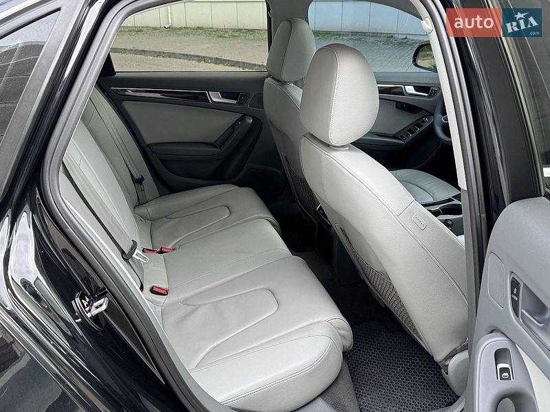 Седан Audi A4 2013 в Одессе