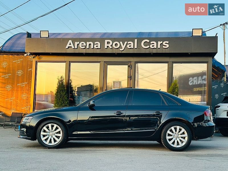 Седан Audi A4 2012 в Харькове