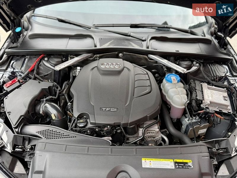 Седан Audi A4 2018 в Дубні