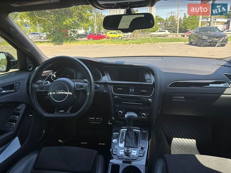 Седан Audi A4 2015 в Києві