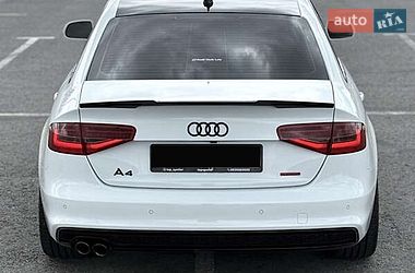 Седан Audi A4 2015 в Хмельницькому