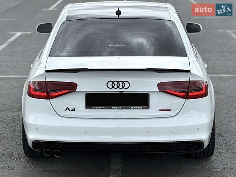 Седан Audi A4 2015 в Хмельницькому