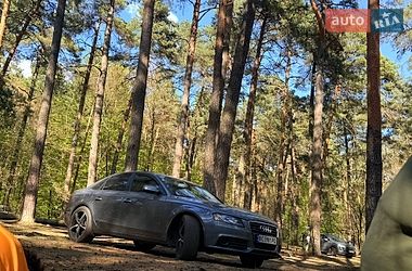 Седан Audi A4 2011 в Львове