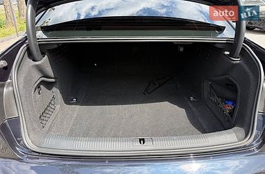 Седан Audi A4 2018 в Стрые