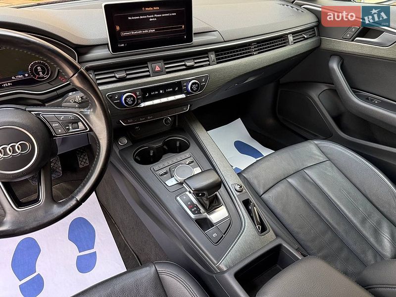 Седан Audi A4 2018 в Стрые