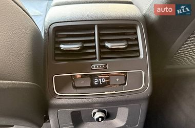 Седан Audi A4 2018 в Стрые