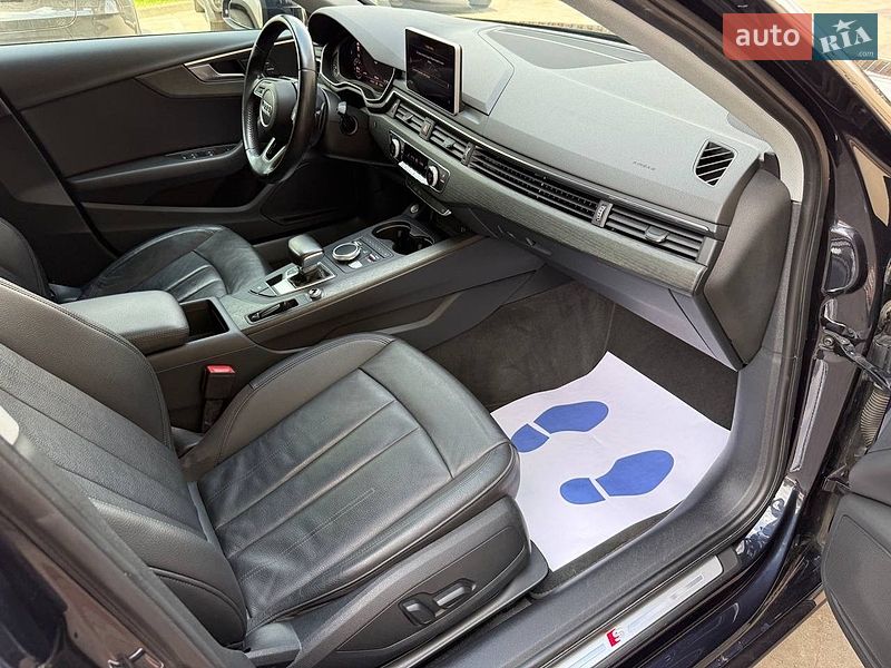 Седан Audi A4 2018 в Стрые