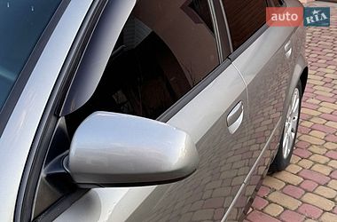 Седан Audi A4 2004 в Калиновке