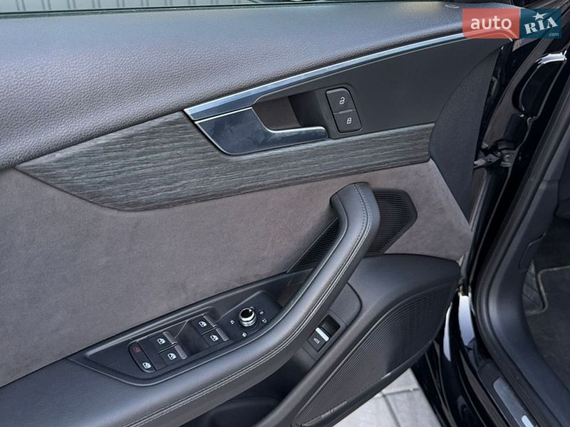Универсал Audi A4 2016 в Киеве