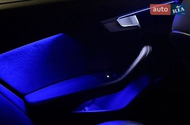 Универсал Audi A4 2016 в Киеве