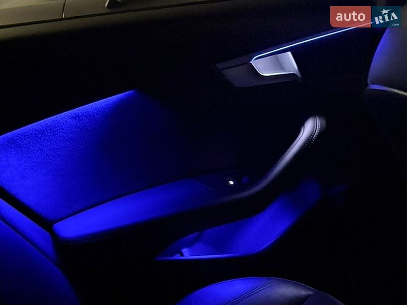 Универсал Audi A4 2016 в Киеве