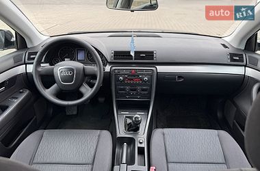 Седан Audi A4 2006 в Виноградове