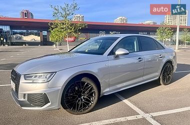 Седан Audi A4 2018 в Киеве