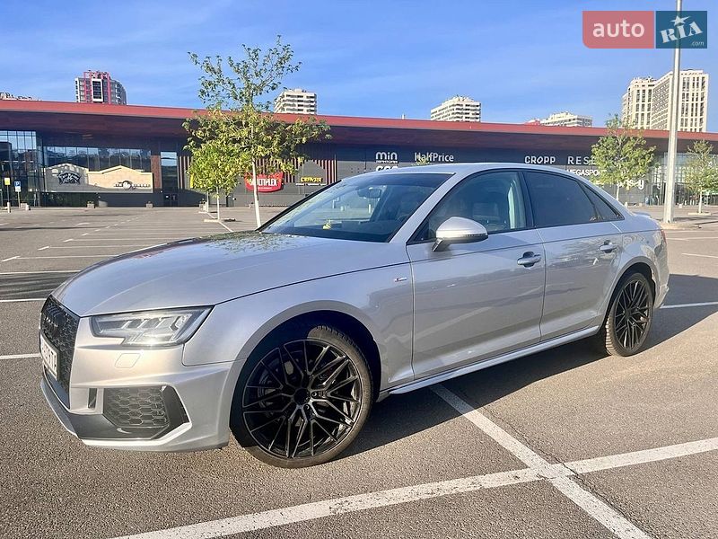 Седан Audi A4 2018 в Киеве