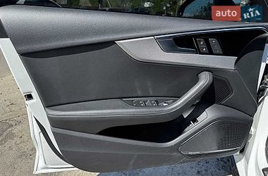 Седан Audi A4 2022 в Вінниці