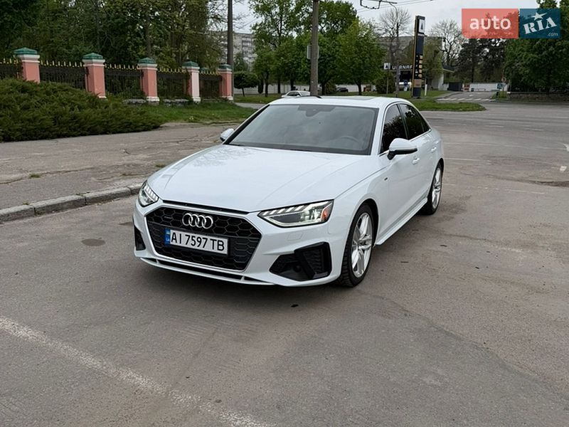 Седан Audi A4 2022 в Киеве