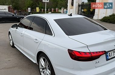 Седан Audi A4 2022 в Киеве