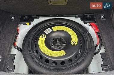 Седан Audi A4 2022 в Киеве