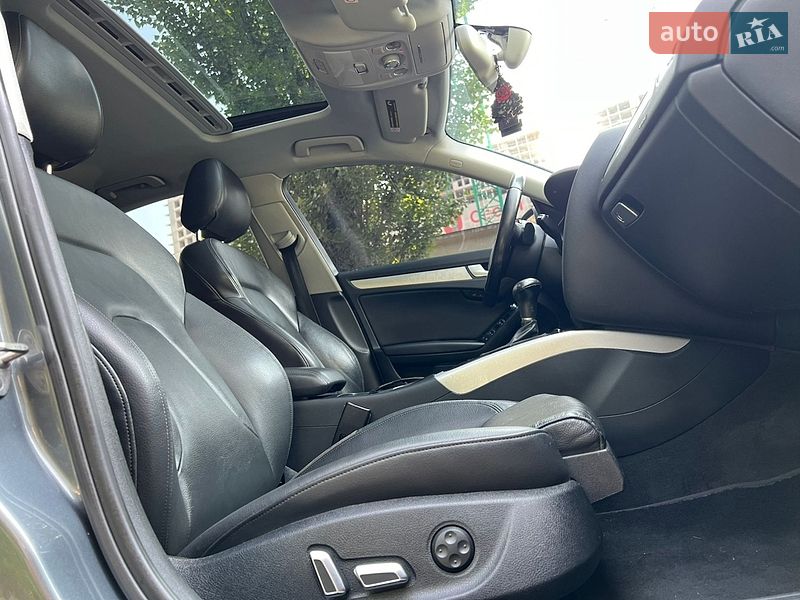 Седан Audi A4 2012 в Києві