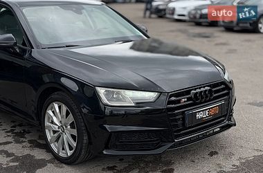 Седан Audi A4 2015 в Шептицькому