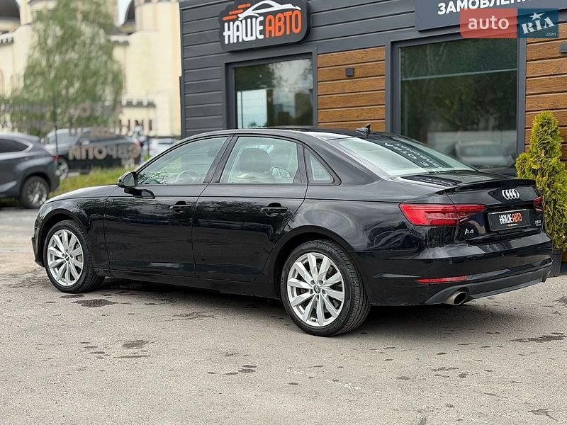 Седан Audi A4 2015 в Шептицькому
