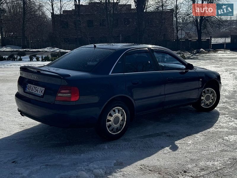 Седан Audi A4 2000 в Києві