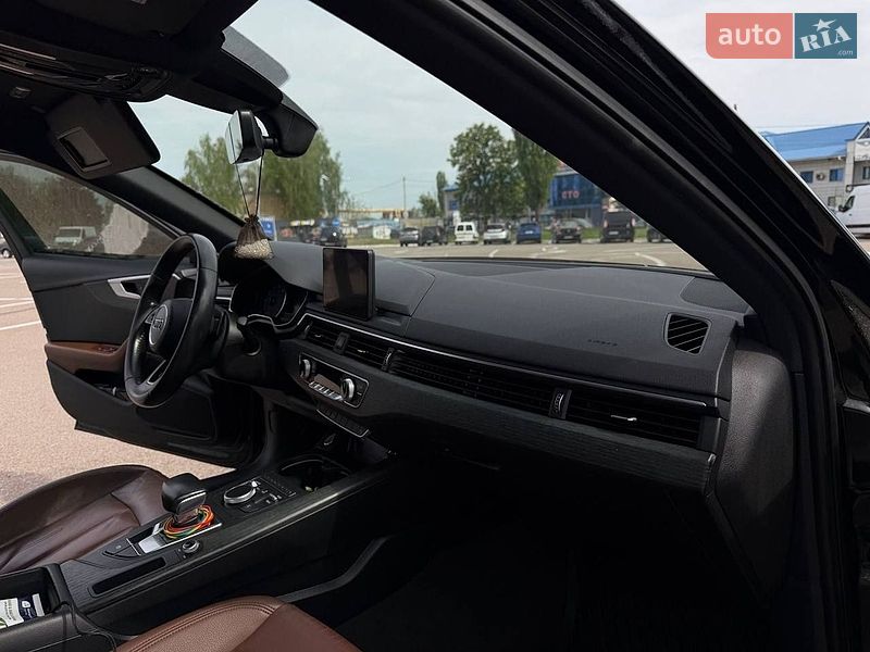 Седан Audi A4 2017 в Житомире