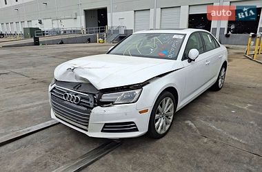 Седан Audi A4 2016 в Днепре