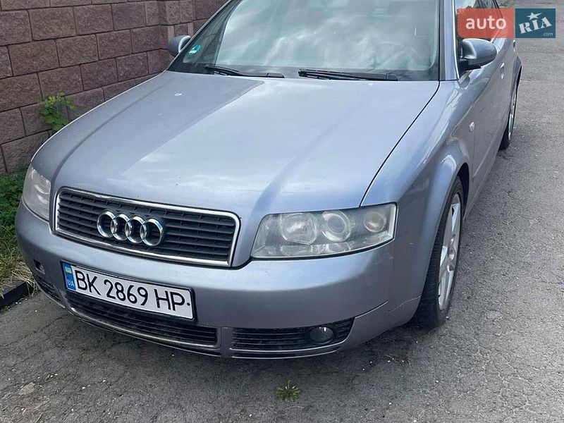 Седан Audi A4 2003 в Рівному