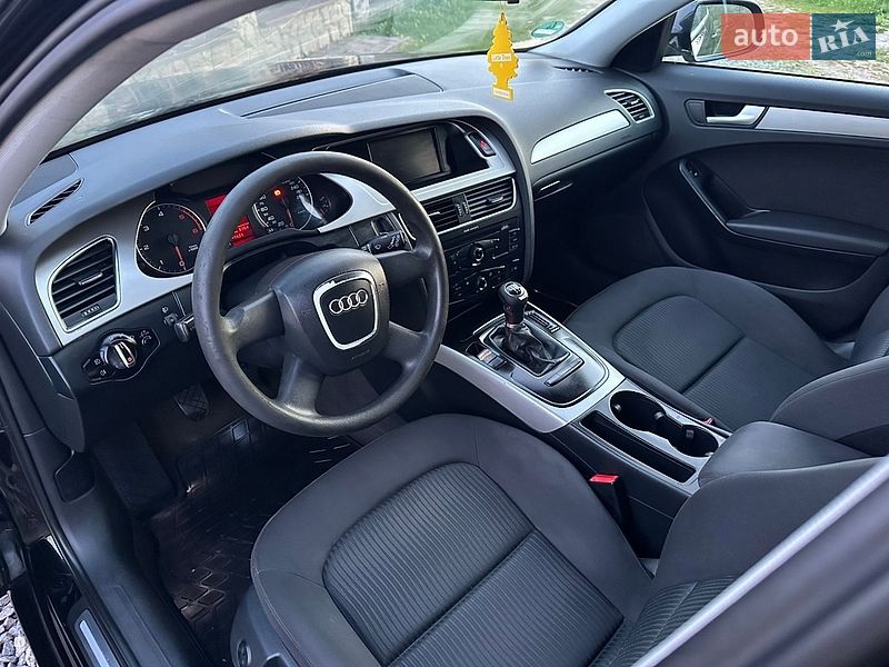 Универсал Audi A4 2011 в Львове