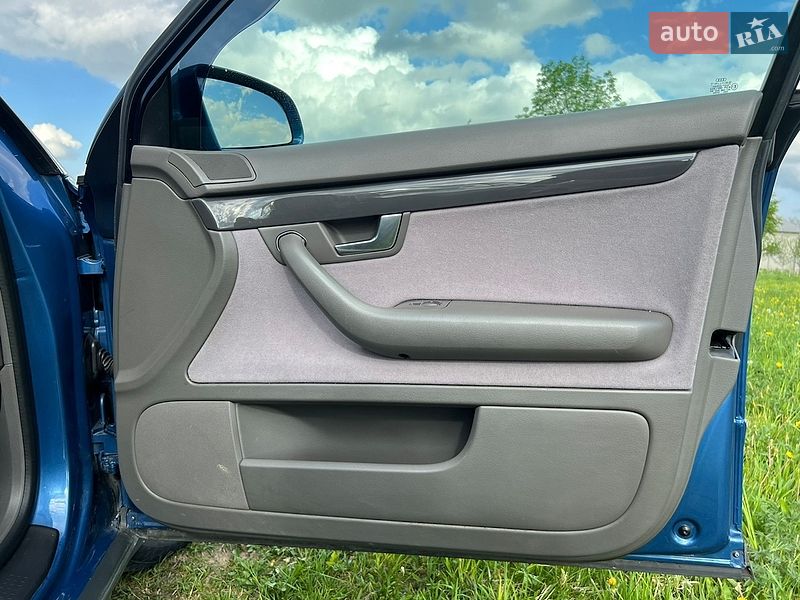 Седан Audi A4 2001 в Дрогобыче