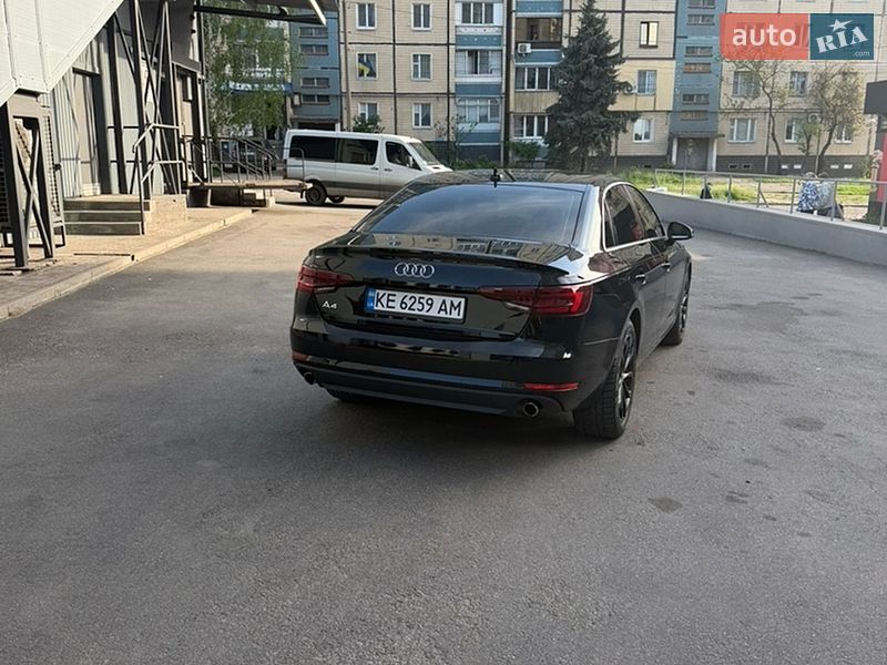 Седан Audi A4 2018 в Кривом Роге