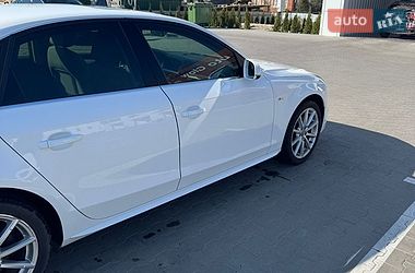 Седан Audi A4 2015 в Виннице