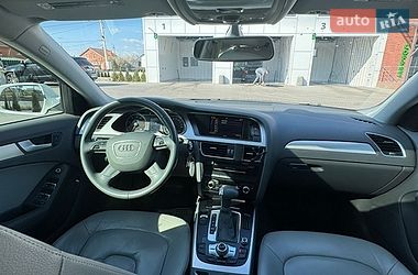 Седан Audi A4 2015 в Виннице
