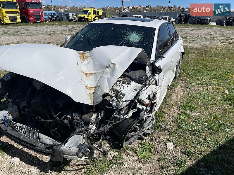 Седан Audi A4 2013 в Тернополе