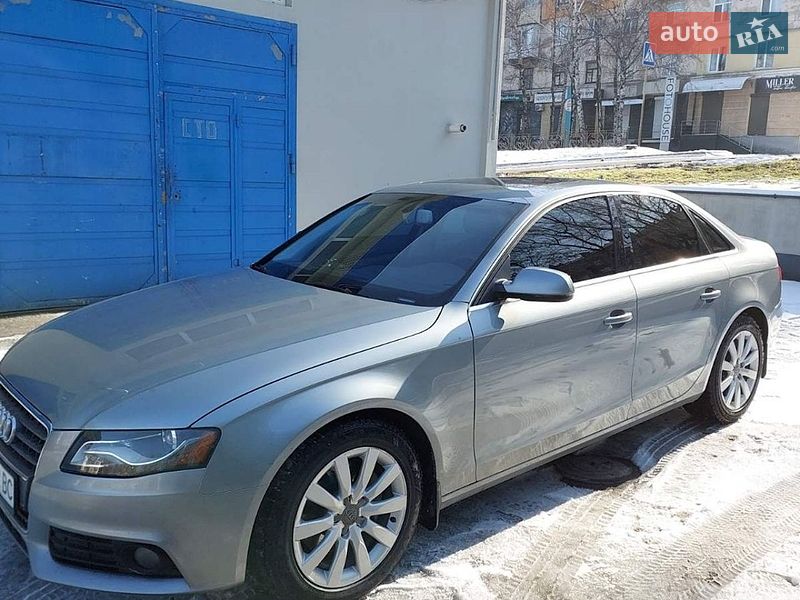 Седан Audi A4 2010 в Каменском