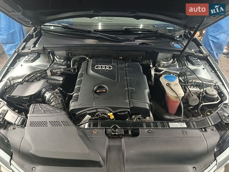 Седан Audi A4 2010 в Каменском