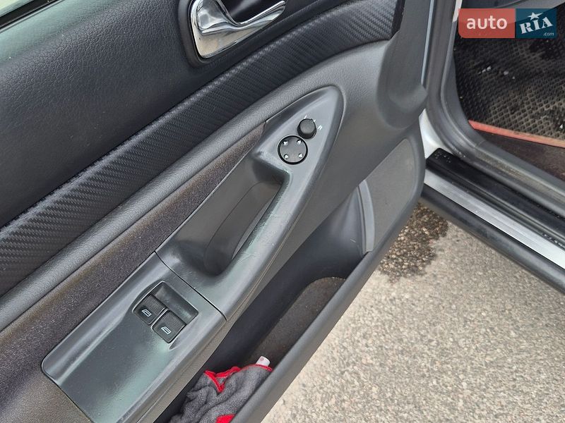 Седан Audi A4 1999 в Полтаве