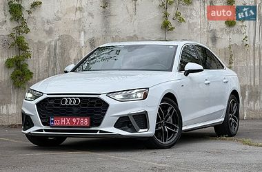 Седан Audi A4 2020 в Ровно