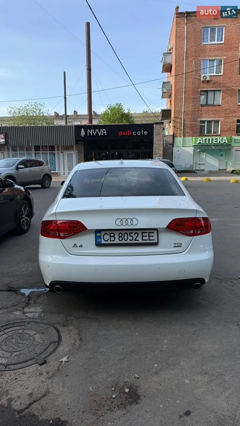 2010 Audi A4 - мініатюра 3