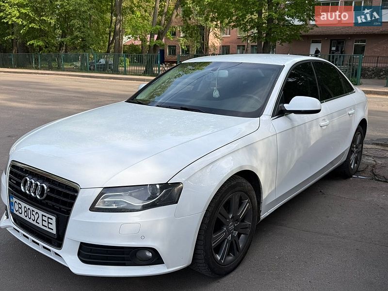 Седан Audi A4 2010 в Нежине